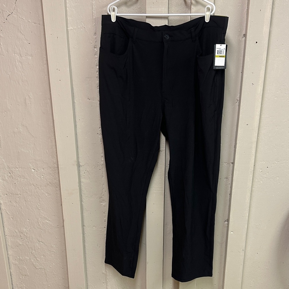 NWT Callaway Men's Black Golf Pants - 44W 32L